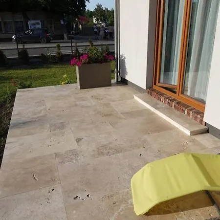 Lägenhet - Z Kominkiem I Duzym Tarasem, Sauna, Jacuzzi, Altana Z Grill, Z Mozliwoscia Wynajmu Dotakowych Pokoi - Schoenes Mit Kamin Und Grosser Terrasse, Sauna, Jacuzzi, Pavilion Mit Grill Und Der Option Zusaetzliche Zu