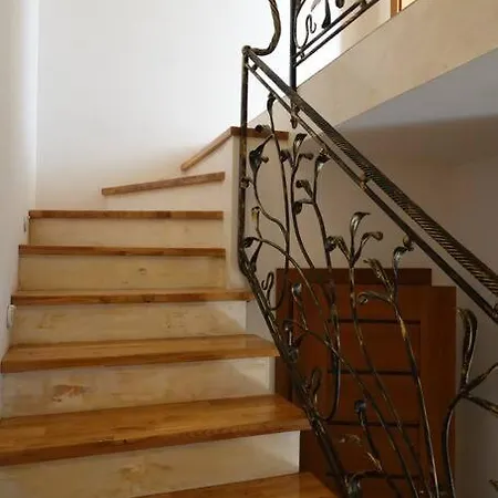 דירה - Z Kominkiem I Duzym Tarasem, Sauna, Jacuzzi, Altana Z Grill, Z Mozliwoscia Wynajmu Dotakowych Pokoi - Schoenes Mit Kamin Und Grosser Terrasse, Sauna, Jacuzzi, Pavilion Mit Grill Und Der Option Zusaetzliche Zu סטגנה