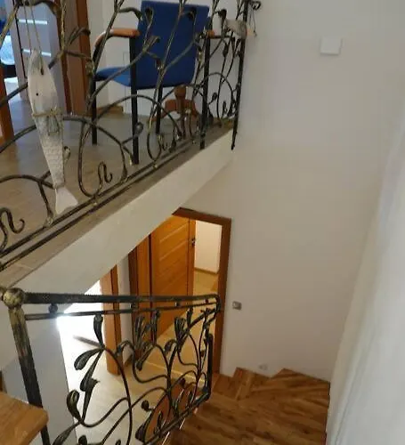 - Z Kominkiem I Duzym Tarasem, Sauna, Jacuzzi, Altana Z Grill, Z Mozliwoscia Wynajmu Dotakowych Pokoi - Schoenes Mit Kamin Und Grosser Terrasse, Sauna, Jacuzzi, Pavilion Mit Grill Und Der Option Zusaetzliche Zu