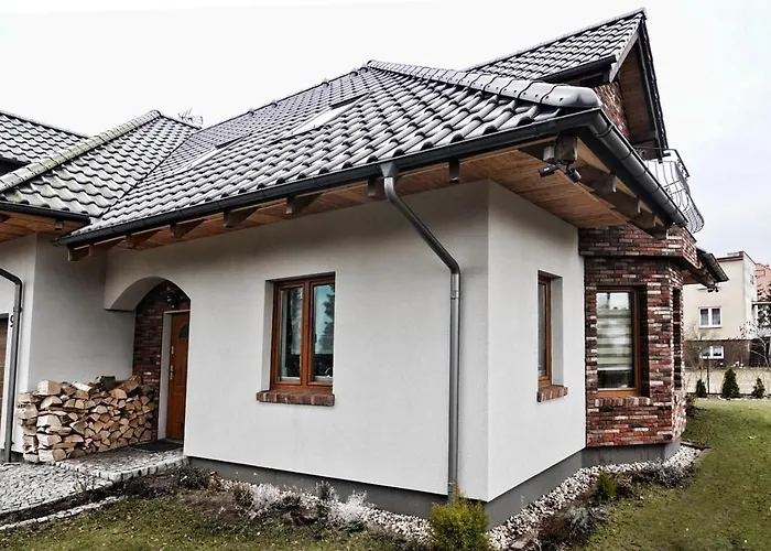 - Z Kominkiem I Duzym Tarasem, Sauna, Jacuzzi, Altana Z Grill, Z Mozliwoscia Wynajmu Dotakowych Pokoi - Schoenes Mit Kamin Und Grosser Terrasse, Sauna, Jacuzzi, Pavilion Mit Grill Und Der Option Zusaetzliche Zu ستيغنا